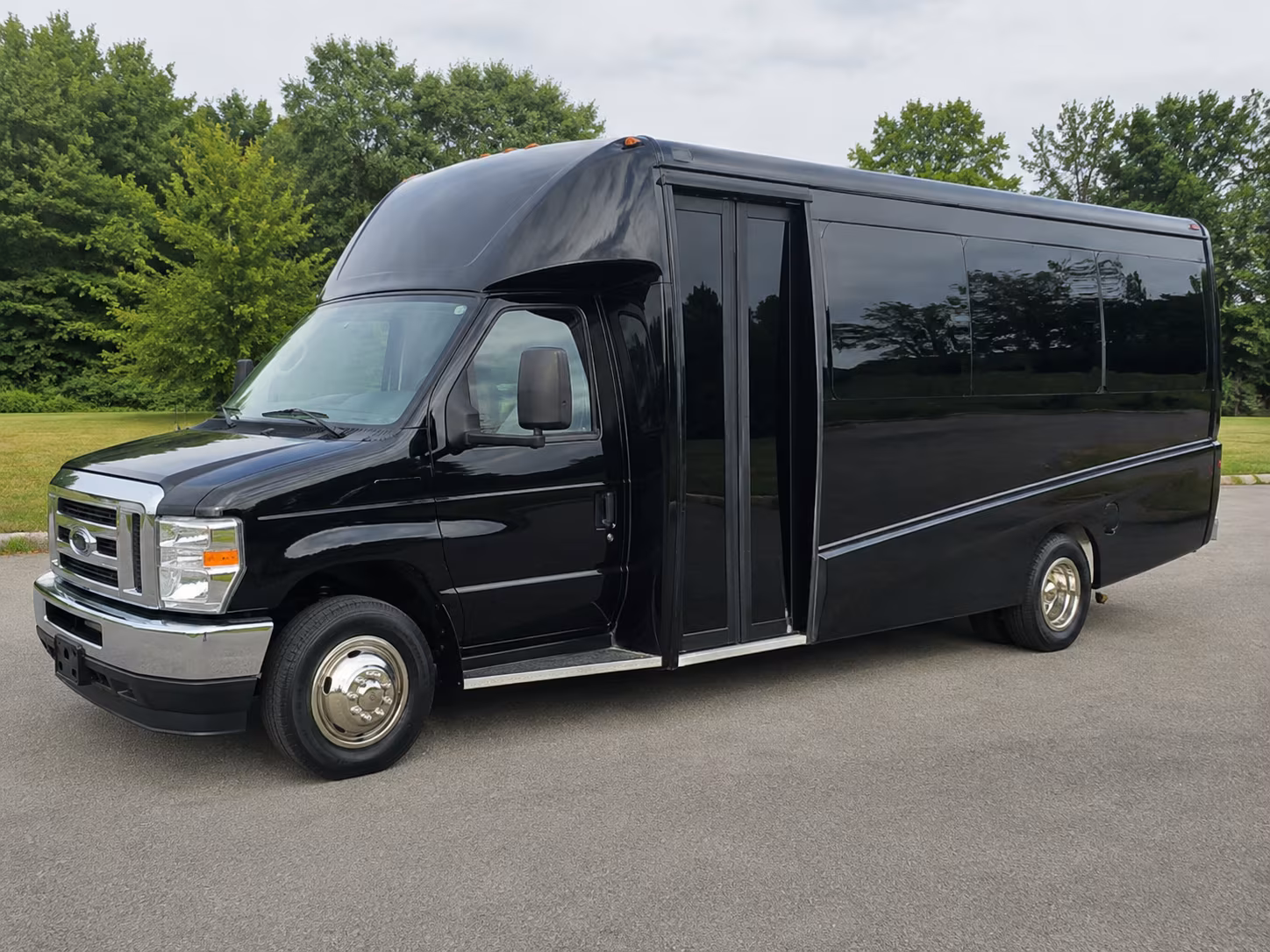 richland buses for richland corporate outings