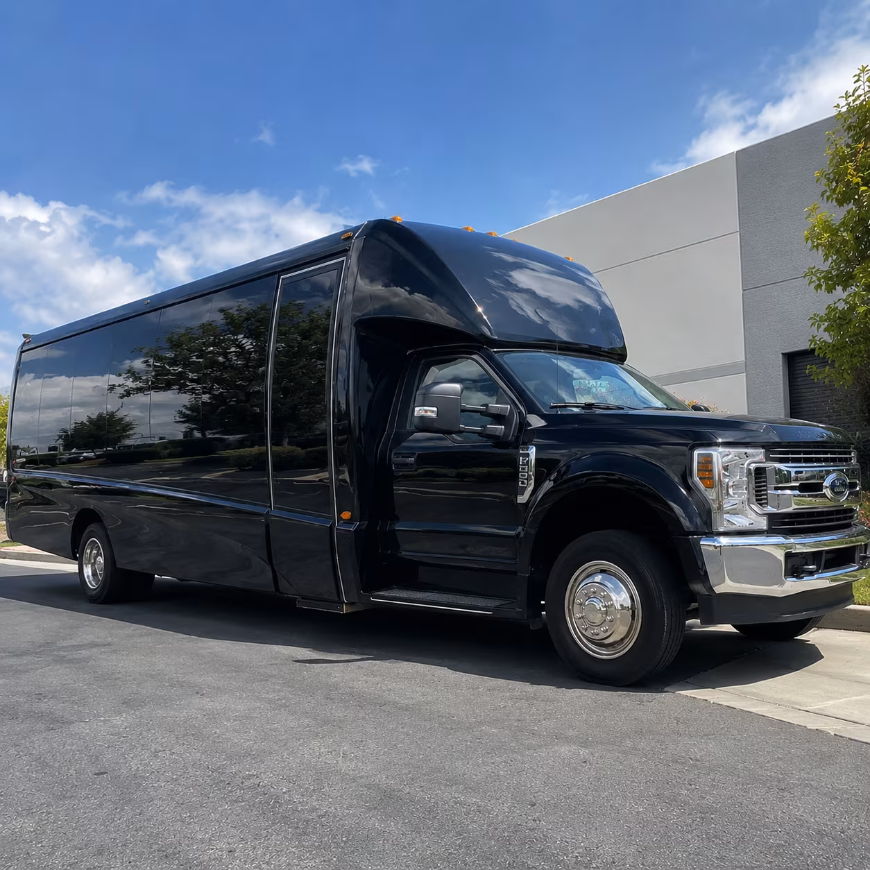 yakima get your group there with a yakima long distance charter bus rental